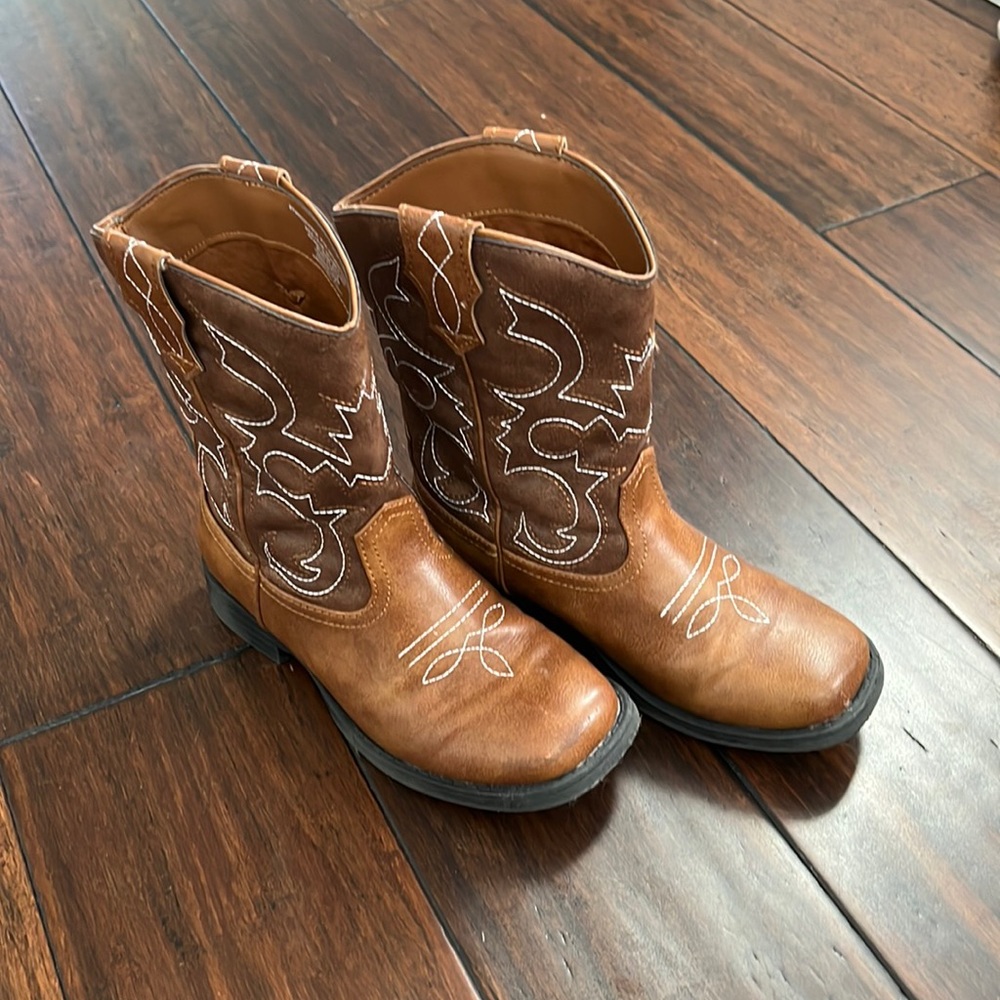 Boys cowboy boots